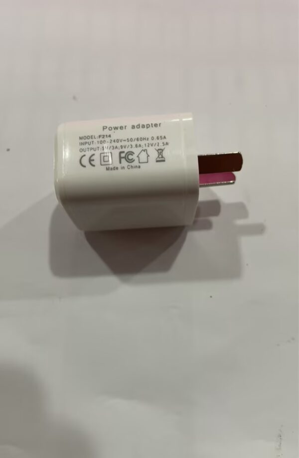 Smart G-Shaped LED Lamp with Bluetooth Speaker & Wireless Charger - For Bedroom Home Decor - Image 7
